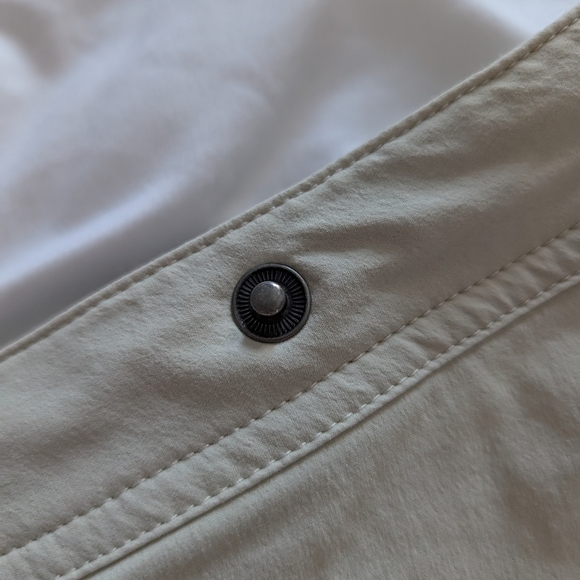 L.L. Bean Women's Skort in Light Gray - Picture 10 of 11